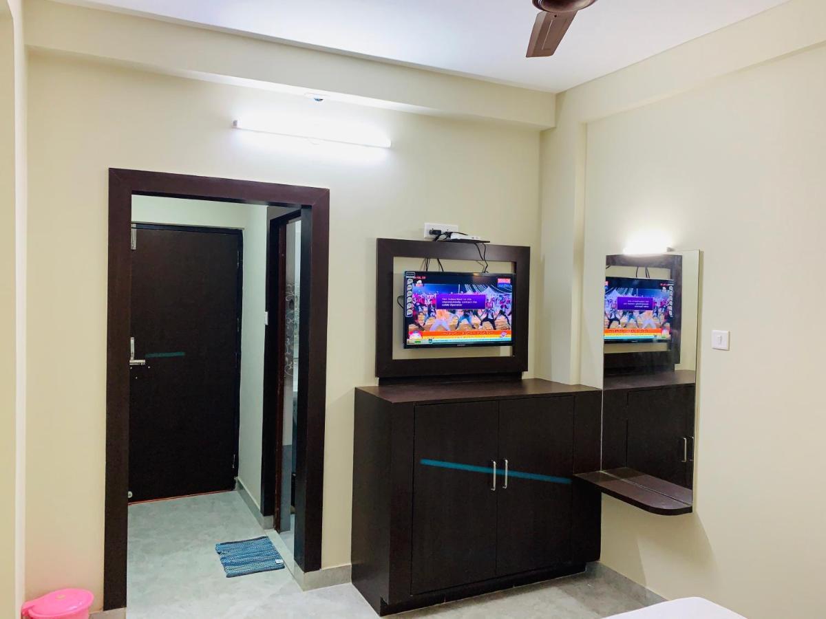 Strategic Inn 푸리 외부 사진